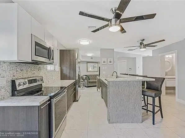 725 SE 14th Ct, Fort Lauderdale, FL 33316