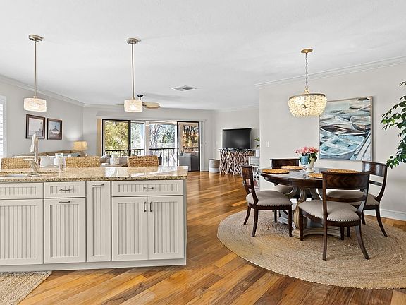 3rd image of 4255 Gulf Dr APT 222