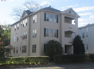 352 Chandler St, Worcester, MA 01602