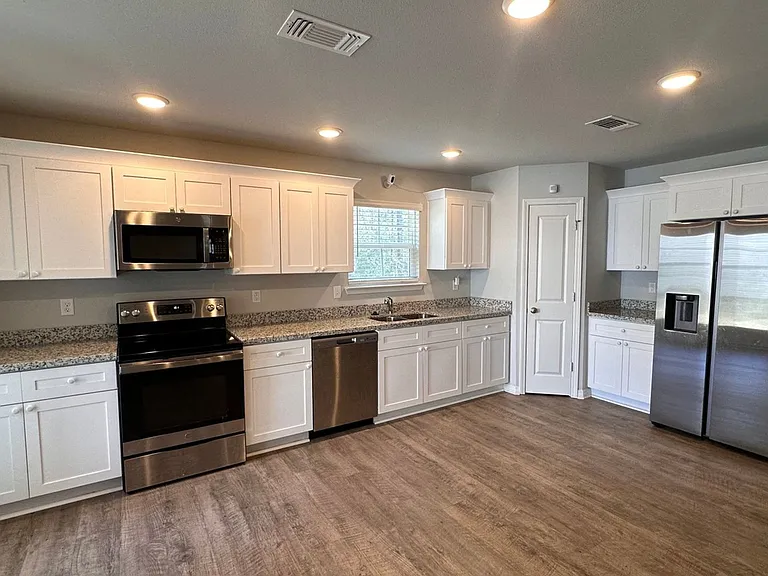 14221 Sanctuary Trails Dr — Photo 4