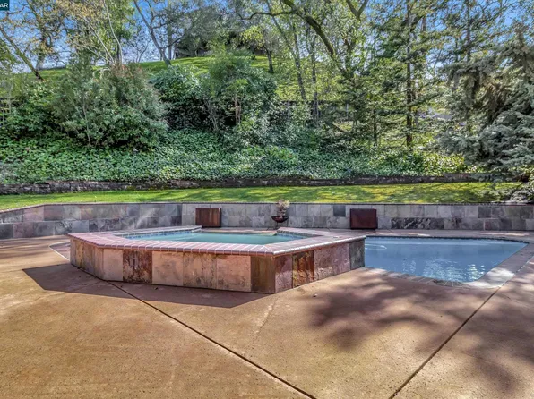 7 Kirkcrest Ct, Alamo, CA 94507