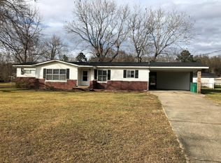100 Edwards St, Petal, MS 39465