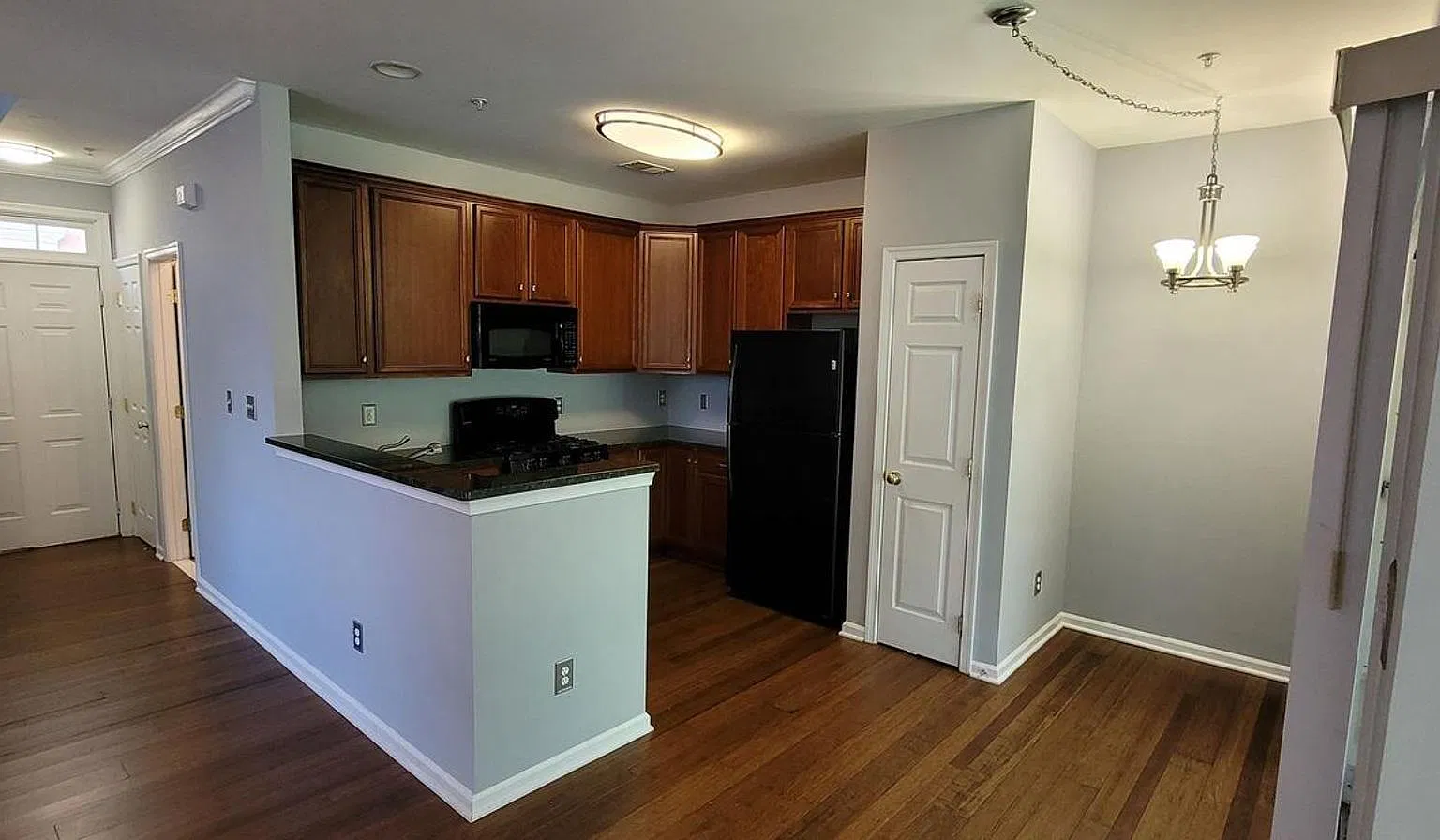 Nestled within the sought-after Ridges at Belmont Country Club — Photo 4