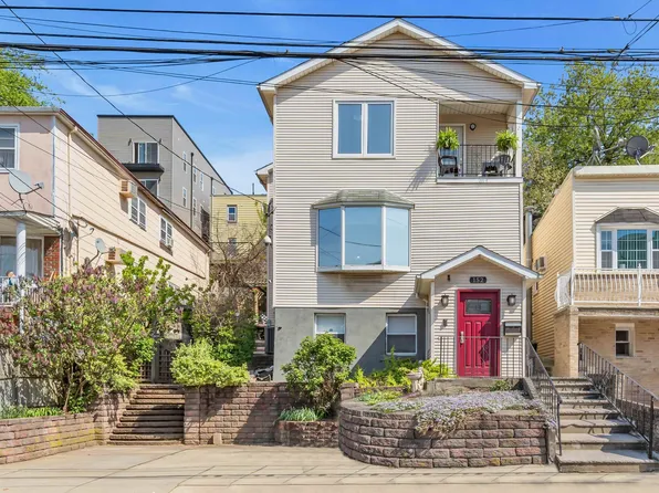 152 Terrace Ave, Jersey City, NJ 07307