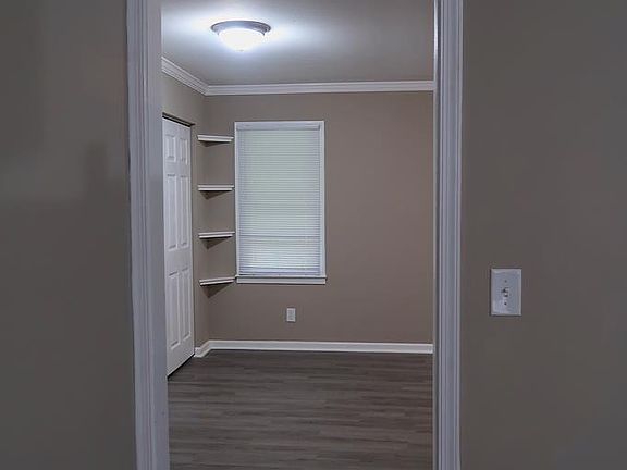 4th image of 21 McKinley Dr