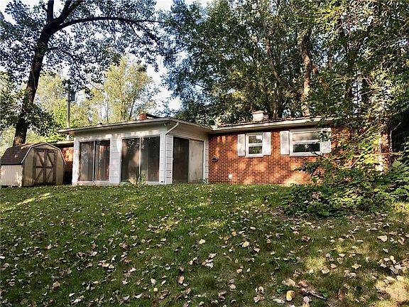 4th image of 3721 West Dr