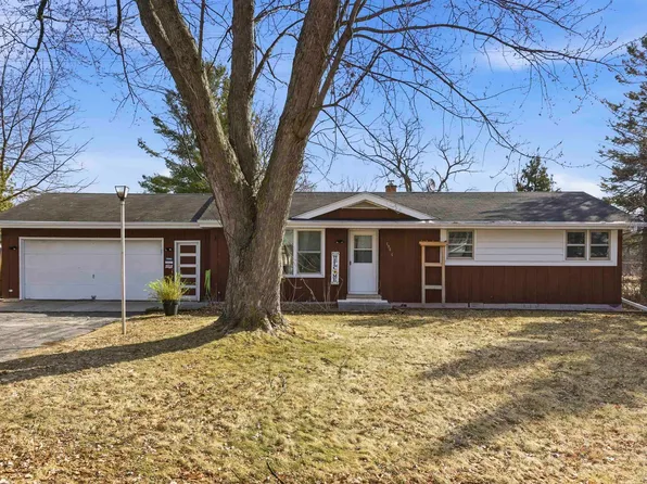 1965 Lynn Dr, Neenah, WI 54956