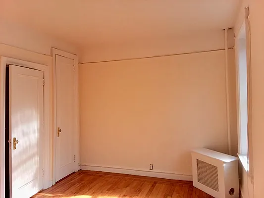 Rented by Roberto Guilbet, LREB | media 25