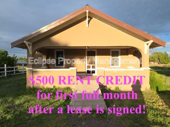 990 Main St