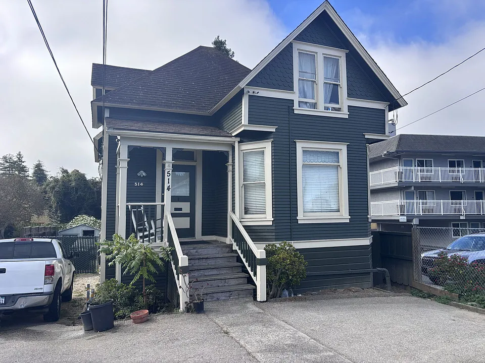 514 Broadway