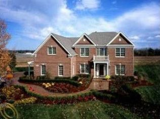 24702 Nepavine, Novi, MI 48374