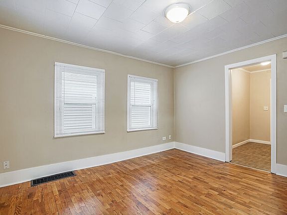 4th image of 705 9th St NW #1