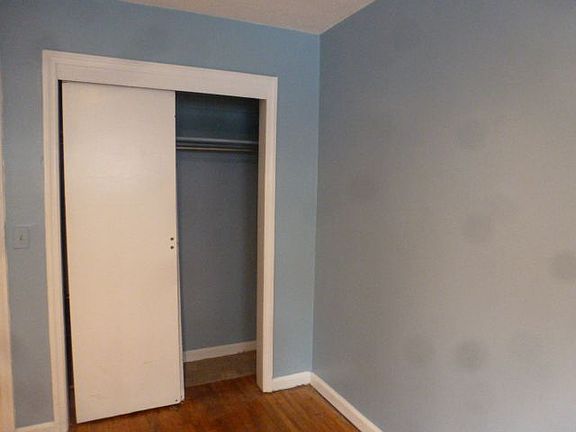 4th image of 8416 Daniels St