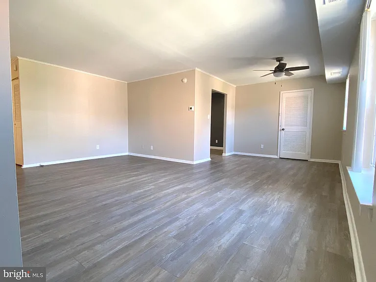 4000 Gypsy Ln #520 — Photo 8