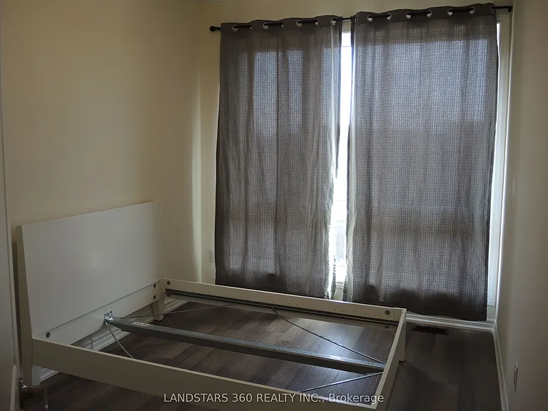 42 Lord Melborne St — Photo 29
