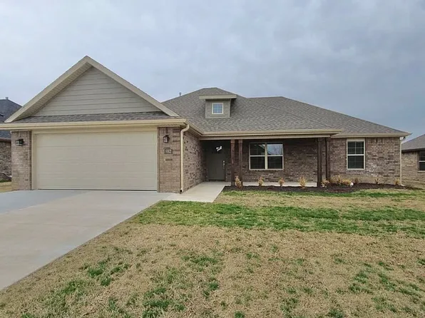 982 Maple View St, Springdale, AR 72762