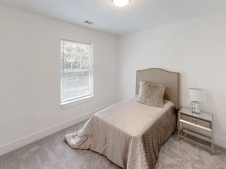 Magnolia Heights — Photo 4