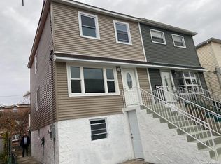 17 Williams Ct, Far Rockaway, NY 11691