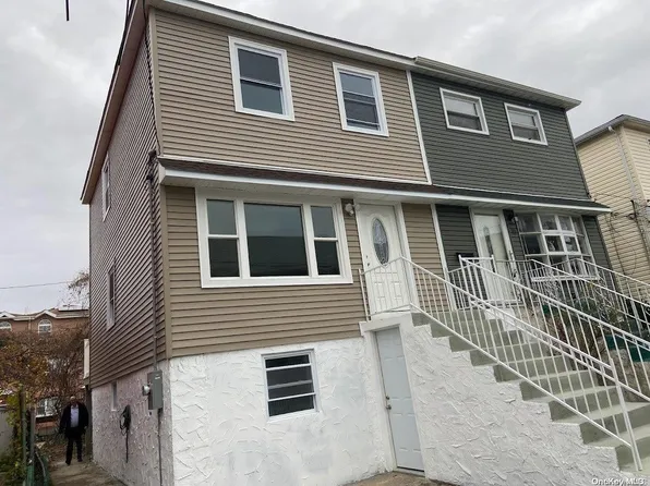 17 Williams Court, Far Rockaway, NY 11691