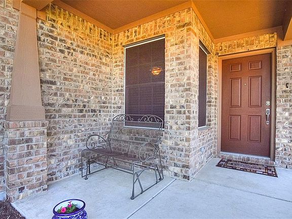 4th image of 312 Salado Creek Ln