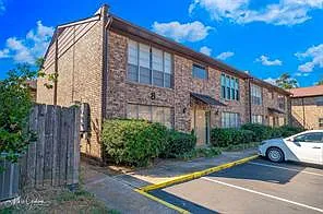 1820 E Kings Hwy #242