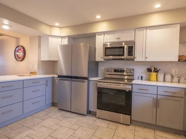 530 East Hiawatha Drive #106, Wisconsin Dells, WI 53965