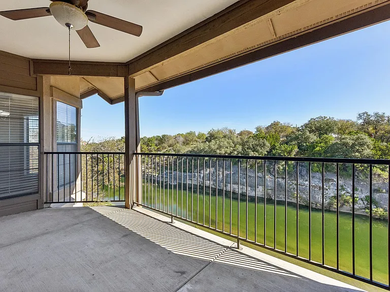 Waters Edge Apartment Homes — Photo 140