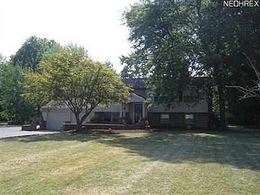 1st image of 842 McArthur Dr