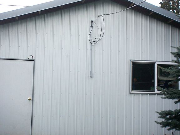 5th image of 2412 Oakes Ave