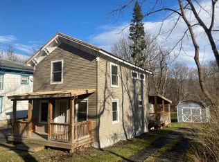 11 Salmon Creek Rd, Lansing, NY 14882