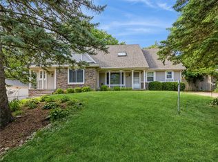 6315 School St, Windsor Heights, IA 50324