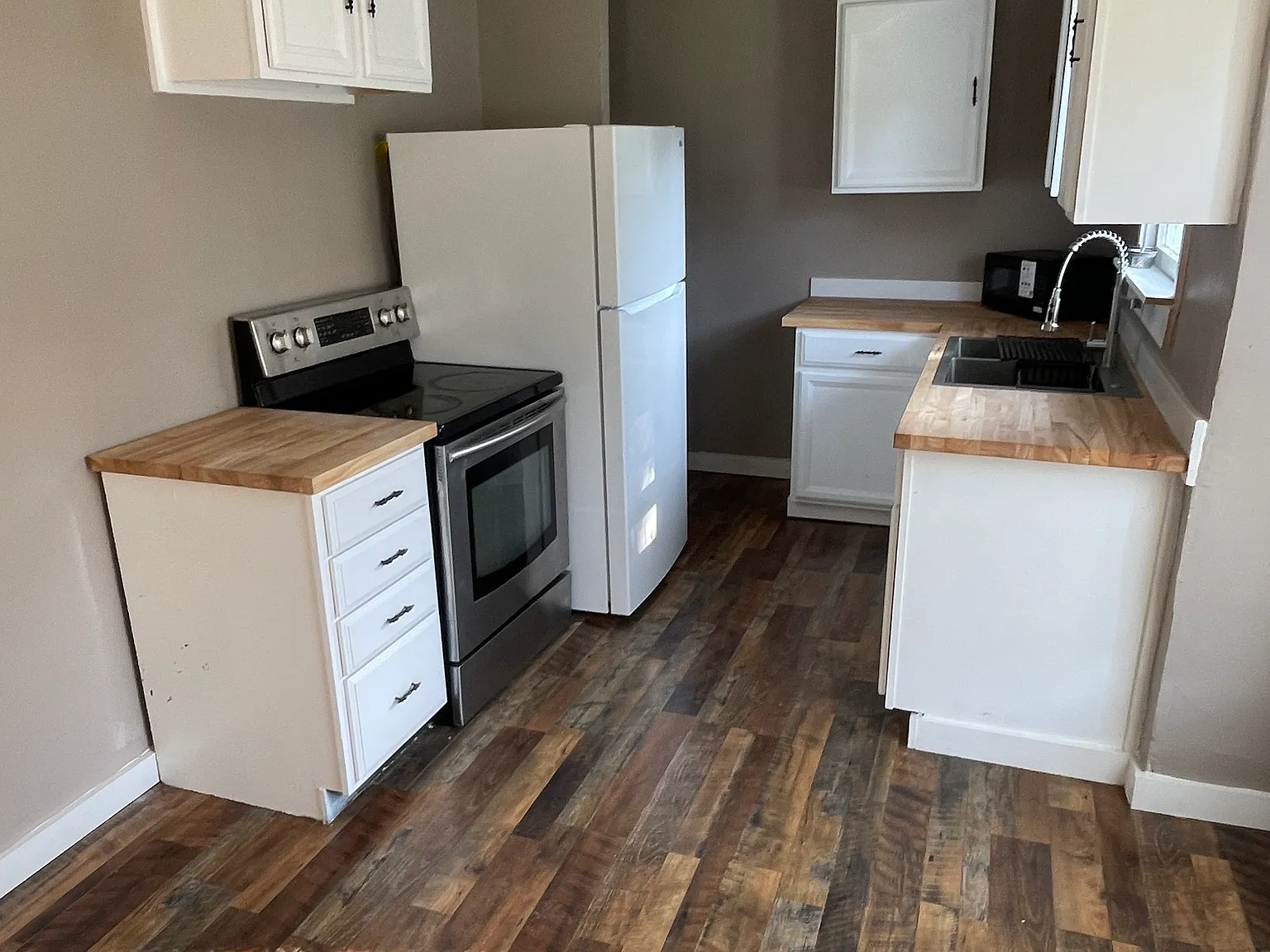 2 bed, $1,450 — Photo 4