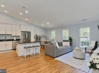 10013 Wood Sorrels Ln, Burke, VA 22015
