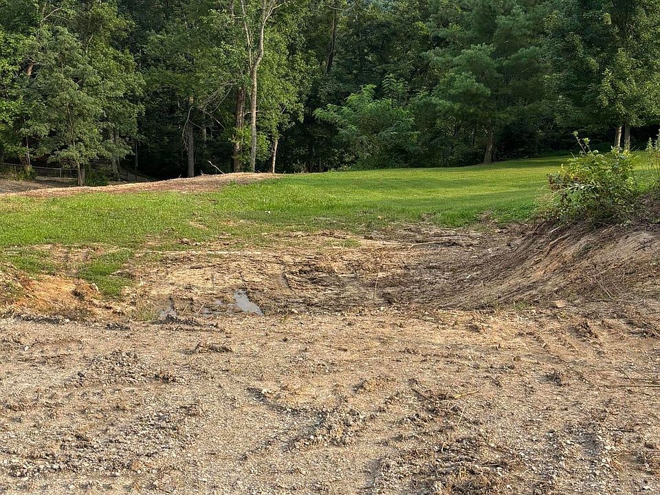 1st image of 305 Paul St Lot 2
