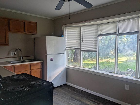 4th image of 2601 S Wayne Ave