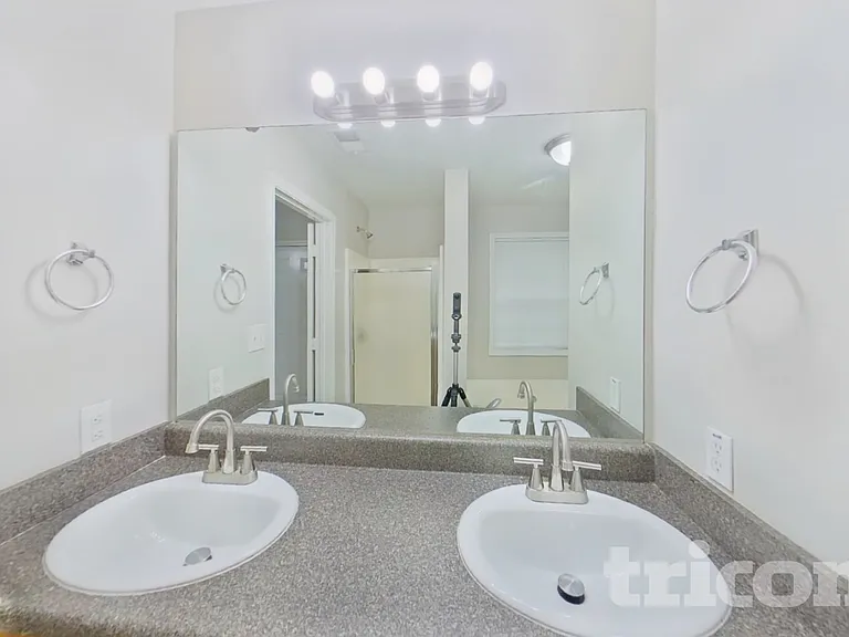 200 Towler Dr — Photo 9