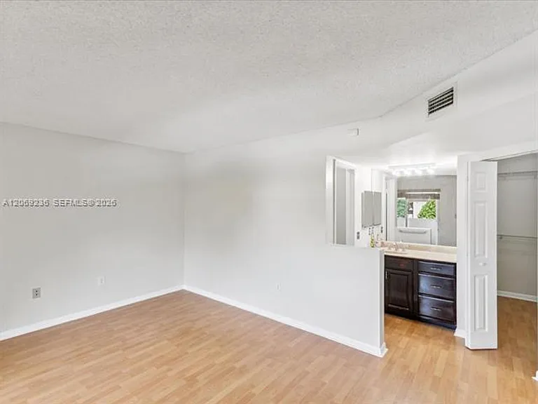 390 NW 86th Pl #Townhouse 201 — Photo 30