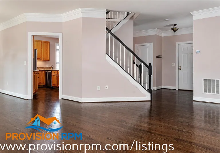 618 Cypress Ln — Photo 5