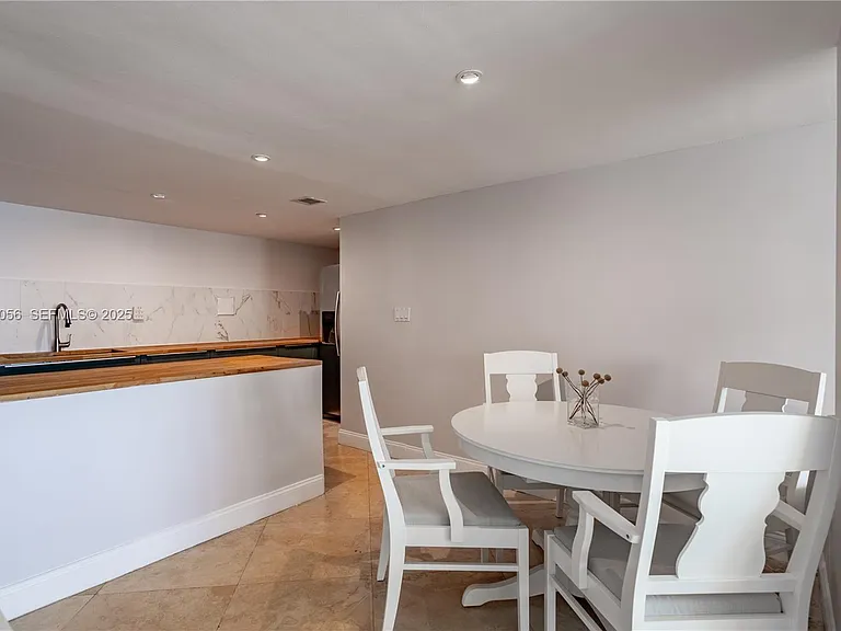 1200 West Ave #526 — Photo 7