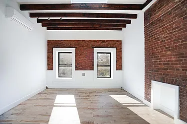 Rented by Nolita Group
