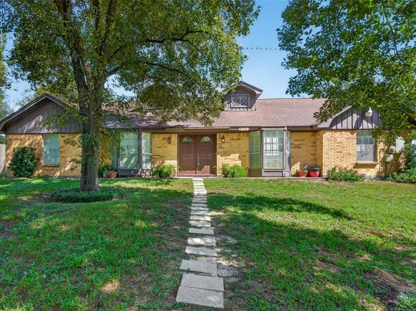 25702 Timber Lakes Dr, Spring, TX 77380