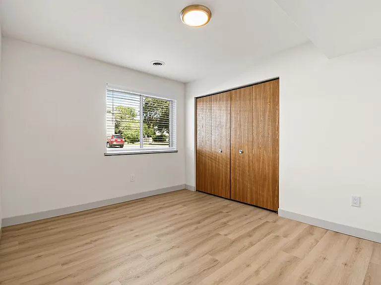 Ridge Creek Apartments — Photo 7
