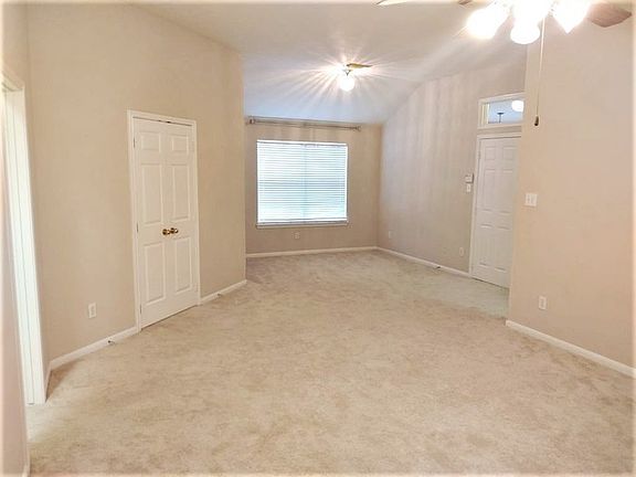 3rd image of 14918 Cabin Run Ln