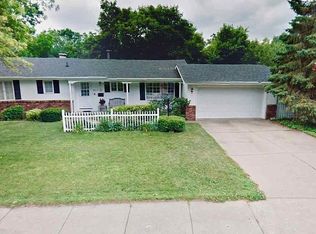 2912 W Parkridge Dr, Peoria, IL 61604