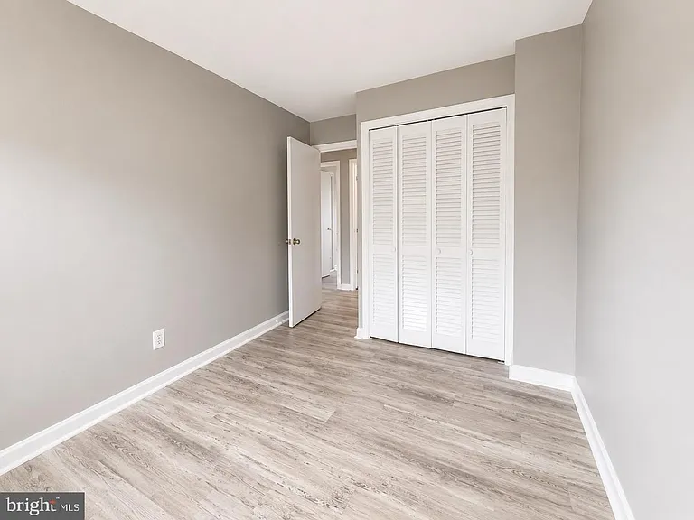 14761 Ealing Ct — Photo 18