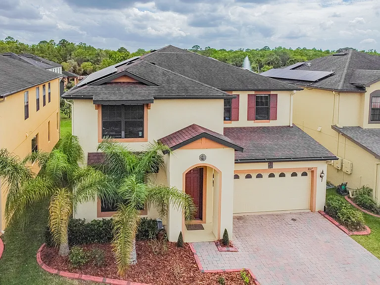 11027 Tahiti Isle Ln — Photo 66