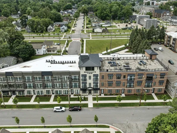 1010 Corby Blvd Unit 302, South Bend, IN 46617