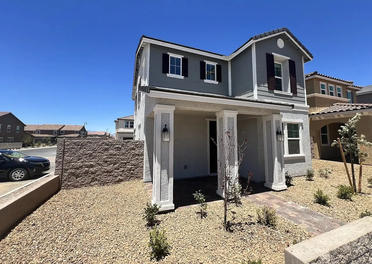 4 bed, 2044 sqft, $2,550 — Photo 3