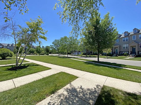 2nd image of 84 Village Station Ln