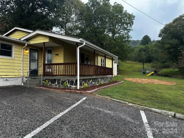 20 Partner Ln, Burnsville, NC 28714